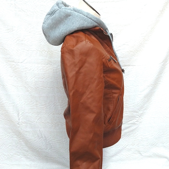 *Like New.New Look Jacket, size S (Teen) - Picture 4 of 6